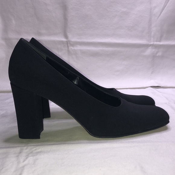 Sesto Meucci “Colette,” Black Fabric Heels/Pumps, W7.5 M, w/3.25” Heel - Picture 4 of 16
